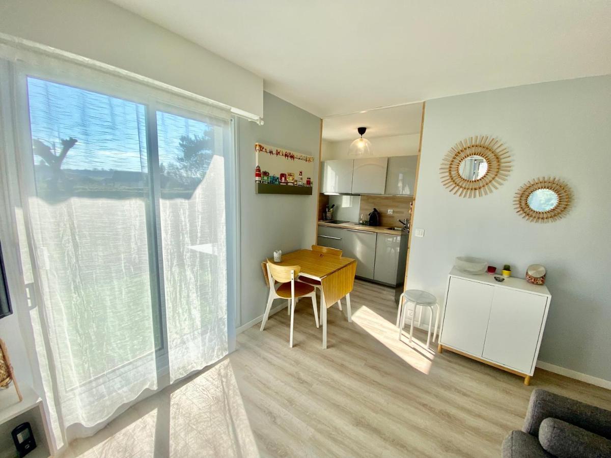 Superbe Appartement Avec Jardin Ensoleille Blonville-sur-Mer Eksteriør bilde