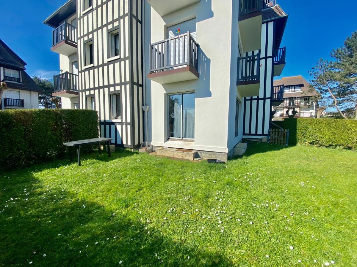 Superbe Appartement Avec Jardin Ensoleille Blonville-sur-Mer Eksteriør bilde